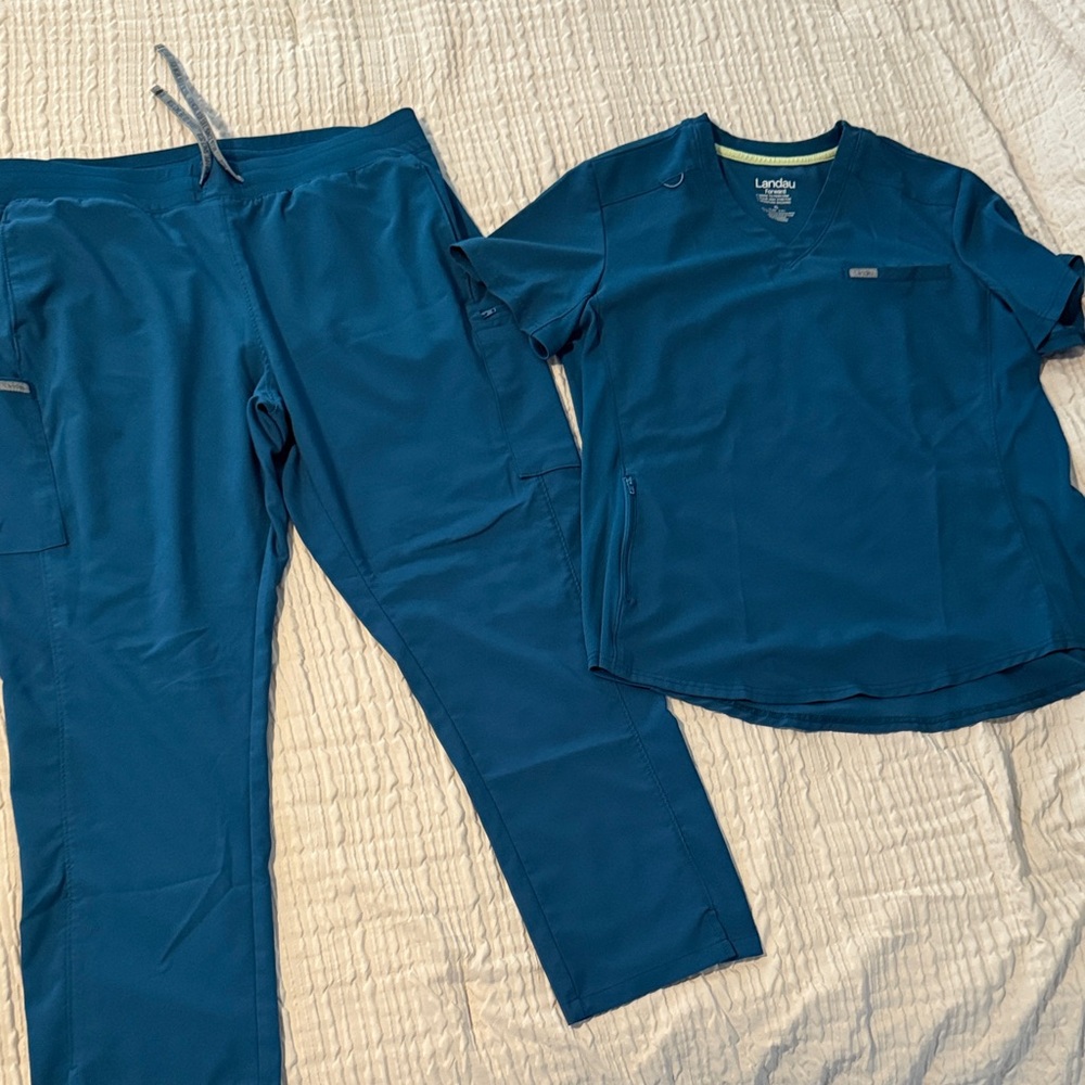Landau Forward Womens Scrub Set